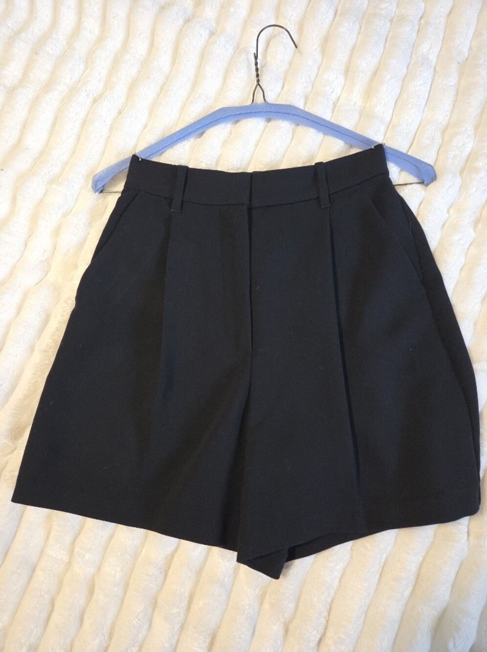 Abercrombie & Fitch Black Pleated High-Waist Trouser Shorts